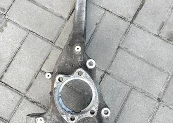 Zwrotnica lewa przednia Audi a4 B8