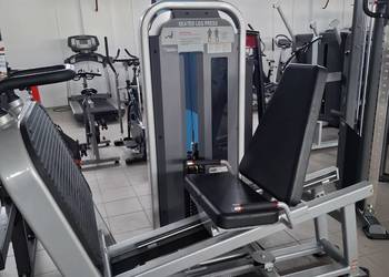 Suwnica na nogi Nautilus Impact Leg Press, powystawowa