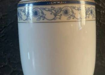 Wazon wazonik porcelana Karolina