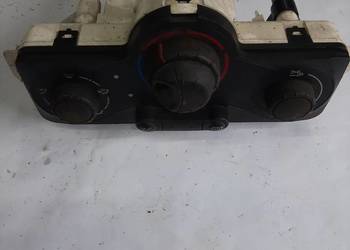 Renault Clio III Modus  panel klimatyzacji nawiewu powietrza 7701070473