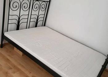 Solidne metalowe łóżko stelaż materac z Niemiec