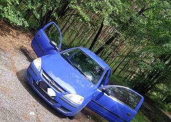Sprzedam Opel Corsa 2005 z klimą