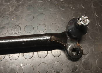 Nissan Navara D22 drążek kierowniczy środkowy