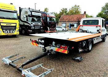 Laweta pomoc drogowa do osobowych Iveco Daily