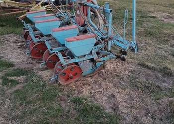 Siewnik do kukurydzy 5 rzędowy