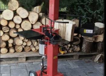 Rąbanie Drewna Maszyną 8 Ton.