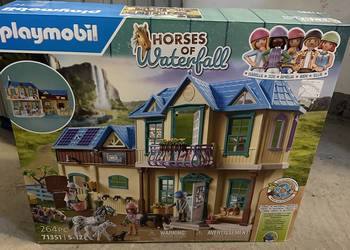 PLAYMOBIL Ranczo Waterfall Stadnina Koni 71351 - duże