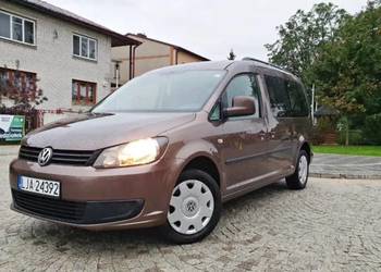 VW caddy 7osb. Niski przebieg 155tys