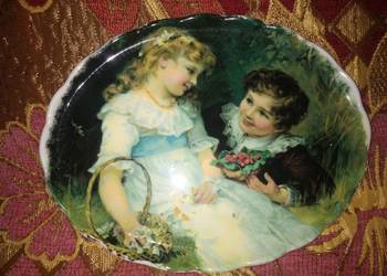 Porcelanowa paterka ozdobna