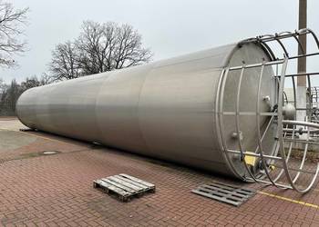 Silos, silosy aluminiowe na granulat podwójny o pojemnosci 125 m3