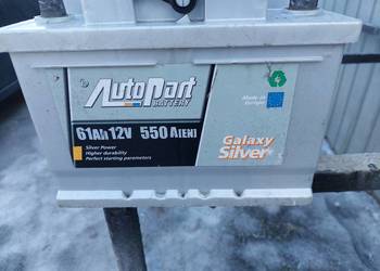 Akumulator rozruchowy AutoPart 61AH 12V 550A