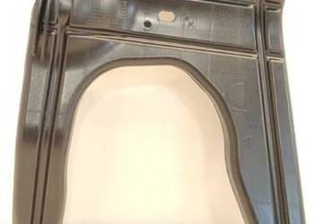 BMW F44 218I UCHWYT DYFUZORA PRAWY 5A3BDC4