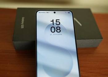 Samsung s25 gwarancja do 2027roku telefon i pudełko stan BDB