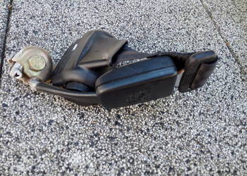 Audi 80 B4 Pas tylny zwijany 8A9857713A