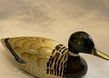 Mosiężna kaczka – elegancka figurka dekoracyjna