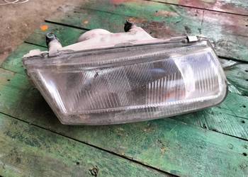 Mitsubishi Carisma LAMPA PRZEDNIA PRAWA