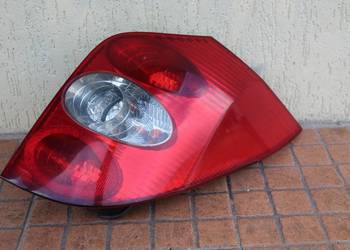 LAMPA PRAWY TYŁ RENAULT LAGUNA II 8200002472
