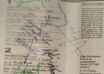 Autografy zesp. z kasetą-Kretschek's Oberkrainer Musikanten Froh Und Lustig Autografy zesp. z kasetą-Kretschek's Oberkrainer Musikanten Froh Und Lustig