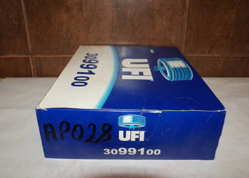 AP 028 - FILTRON - FILTR POWIETRZA BMW 315I-325I 24V