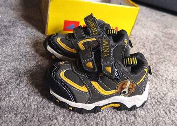 Nowe sneakersy dla chłopca 12 cm wkładka