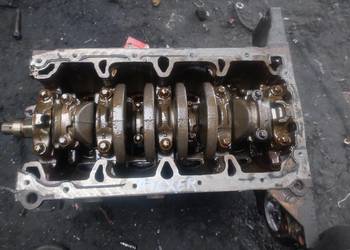 OPEL ASTRA MERIVA CORSA  A16XER dól silnika blok wał tłoki 1,6 16V
