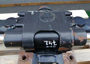 Atak kompletny tył JLG 742  {Spicer}