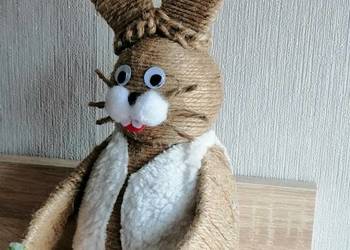 Zająć wielkanocny wykonany własnoręcznie. Dekoracje świąteczne. Ozdoby wiel