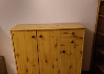 komoda w kolorze sosny