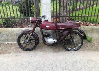 Motocykl WFM WSK M06 64 silnik do remontu