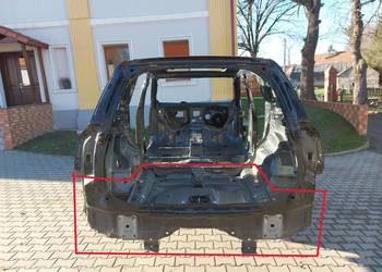 Volvo XC90 II T8 2018 pas tylny podłoga wanna bagażnika tył