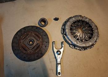 Sprzęgło kompletne Sachs 3000 951 556 Kia Hyundai I20 I30 1.4 1.6 CRDI