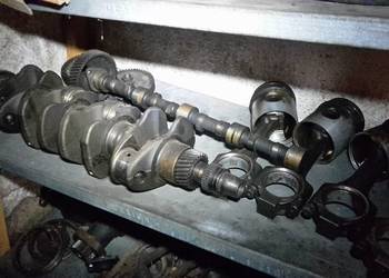 czesci silnika 9540 głowica zetor 8520 wał zwolnica podnosnik