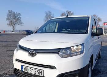 Proace City z 2021 roku