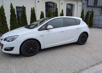 Opel Astra 2014 - automat