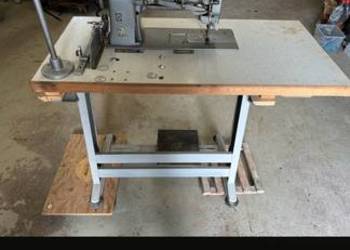 Maszyna do szycia tapicerki Dürkopp, potrójny transport