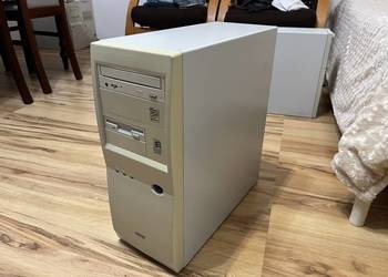 Zabytkowy komputer PC Lifetec Pentium MMX 166MHz