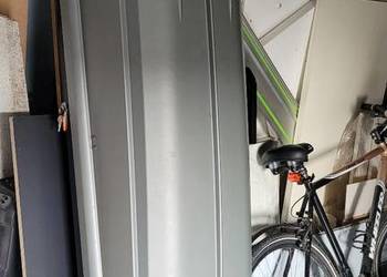 Box,  trumna, bagażnik na dach samochodu