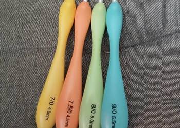 Szydełka z ergonomiczną rączką