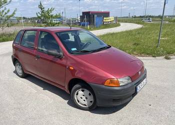 Sprzedam samochód Marki Fiat Punto !! Zadbany !! Mały przebieg !!