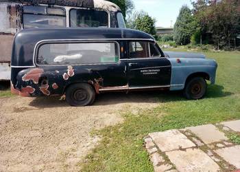 Mercedes karawan 180- z 1961 roku