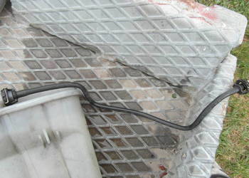 PRZEWÓD WODY AUDI A4 A5 8K0121164E