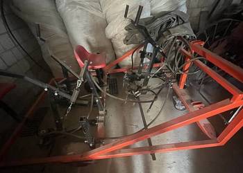 Pielnik hydrauliczny do truskawek