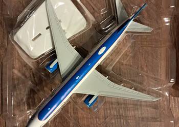 nowy model samolotu długość 20 cm uszkodzone pudełko