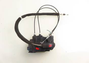 ZAMEK PRAWY PRZEDNI NISSAN VERSA I 