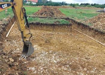 Wykopy pod fundament Usługi Koparko Ładowarka koparka kołowa 16 ton młot