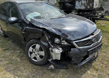 Kia ceed uszkodzona