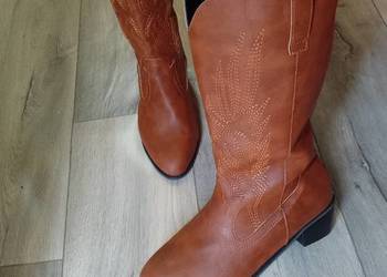 (41/42) Brązowe, wyszywane Kozaki kowbojki, NOWE