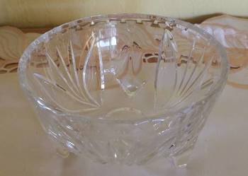 Szklana miseczka na nóżkach wys.7cm x szer.12cm.Misa Szklana miseczka na nóżkach wys.7cm x szer.12cm.Misa