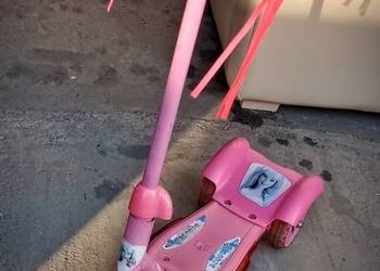 Hulajnoga różowa barbie