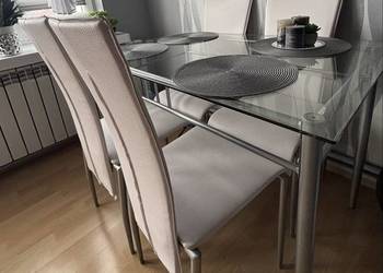 Stół szklany z 4 krzesłami